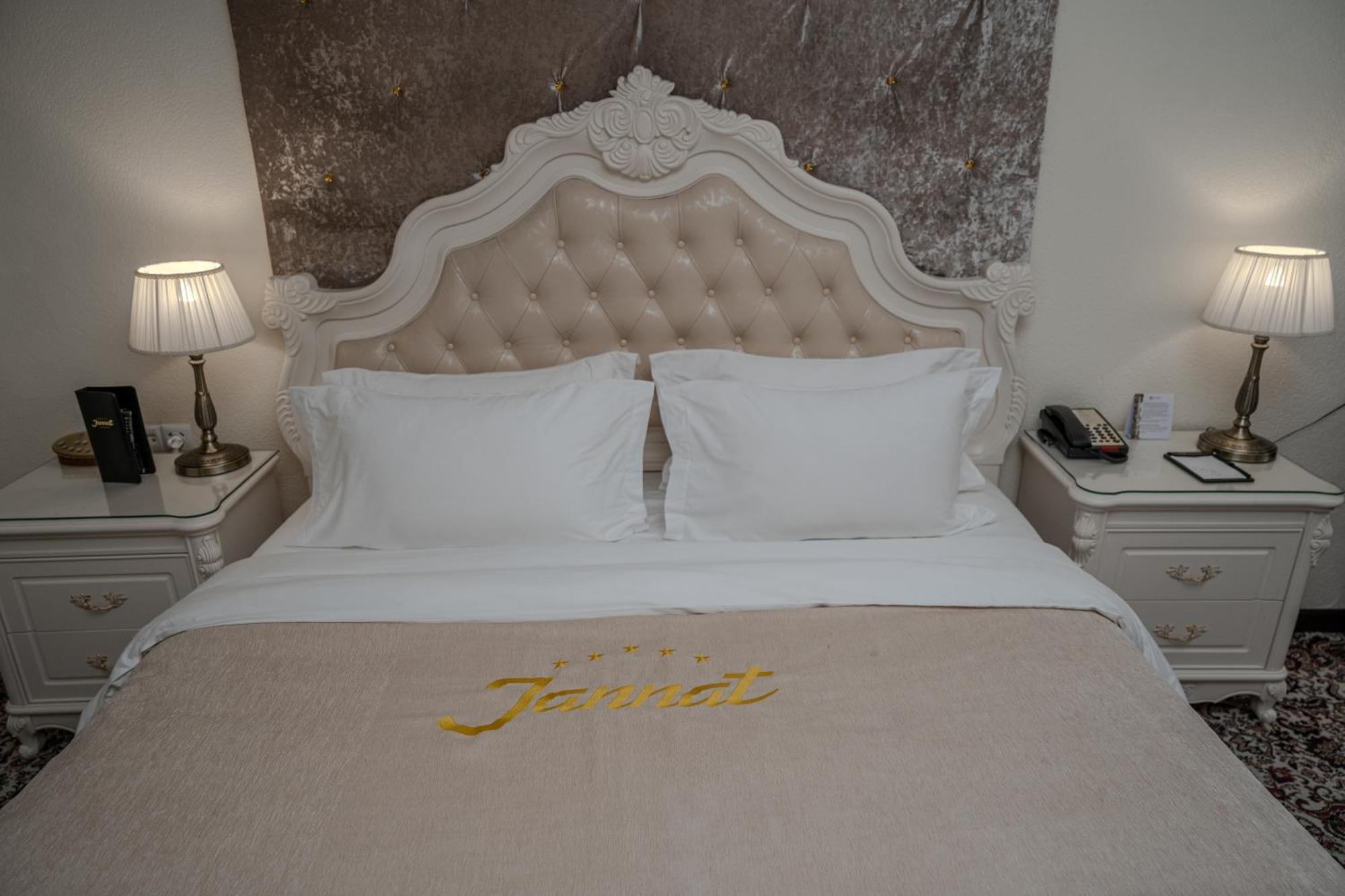 Hotel Jannat Regency Bischkek Exterior foto