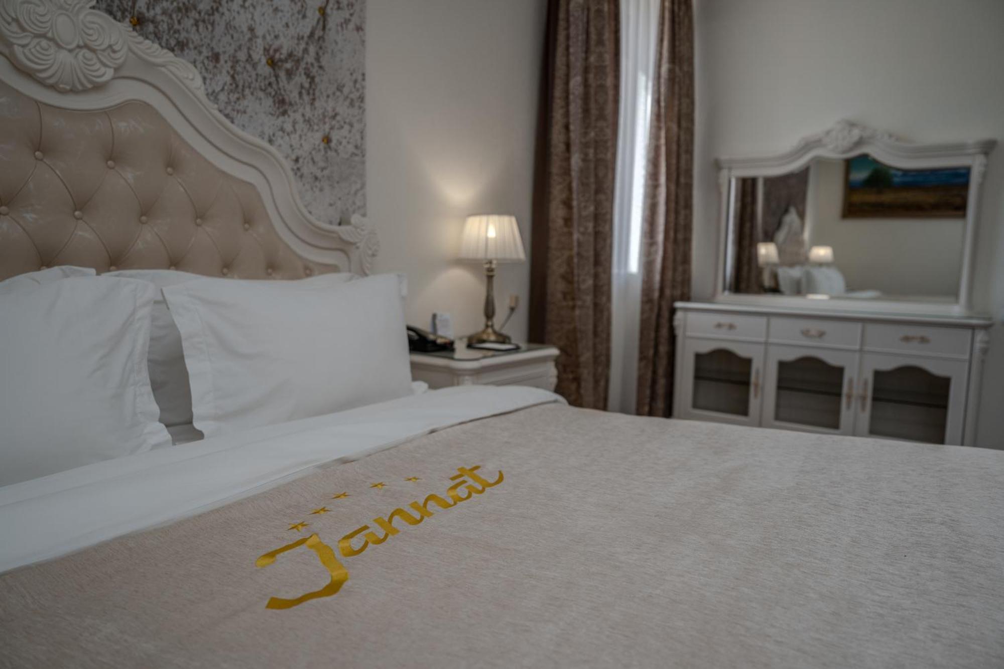 Hotel Jannat Regency Bischkek Exterior foto