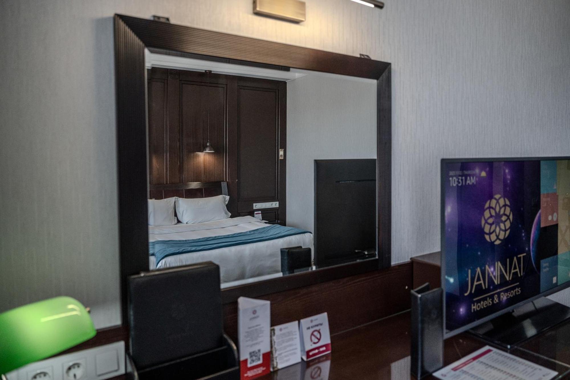 Hotel Jannat Regency Bischkek Exterior foto