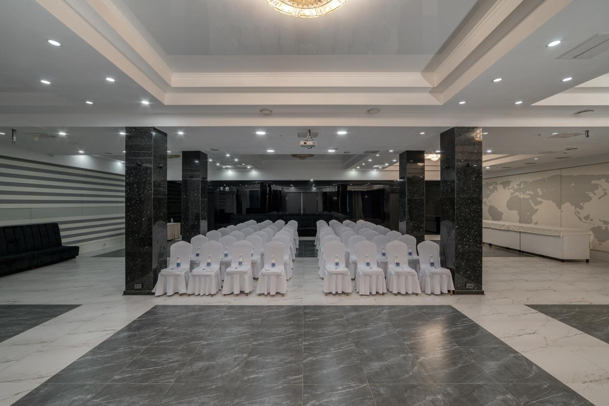 Hotel Jannat Regency Bischkek Exterior foto
