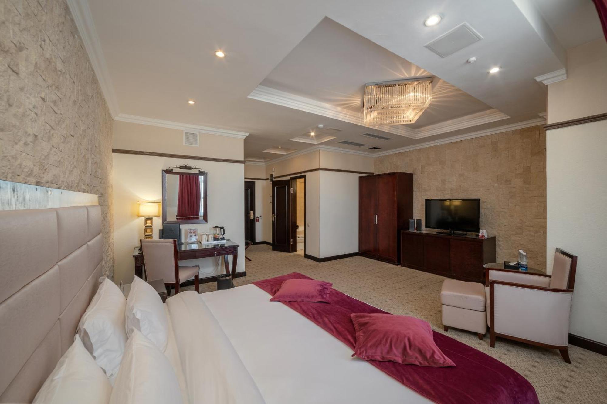 Hotel Jannat Regency Bischkek Exterior foto