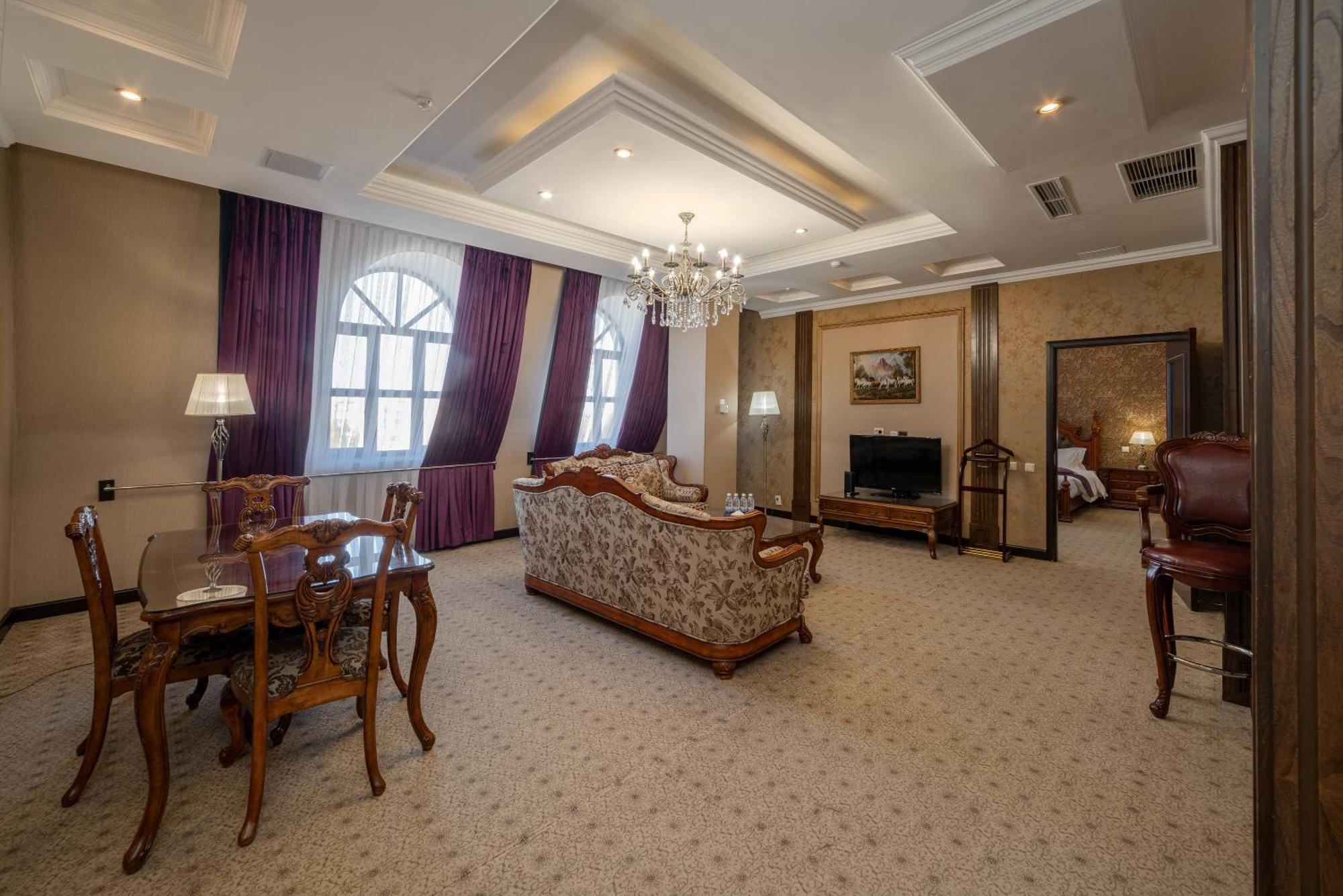 Hotel Jannat Regency Bischkek Zimmer foto